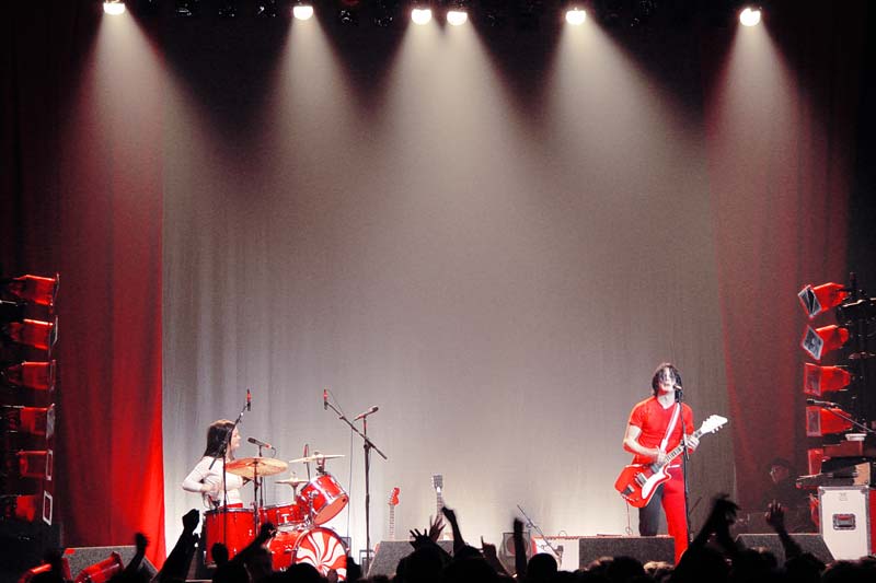 white stripes stage design